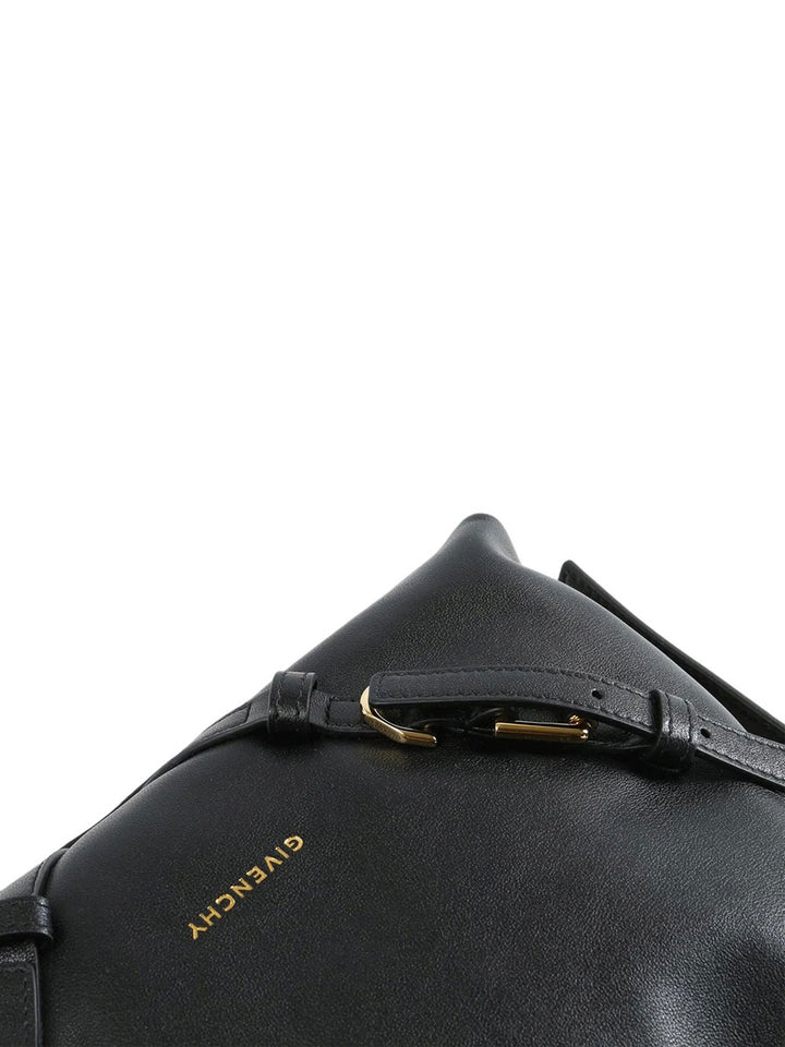 Givenchy Handbag - Nero | c01191e29e929cfb16e0f5f5af61e5d3265d8e16