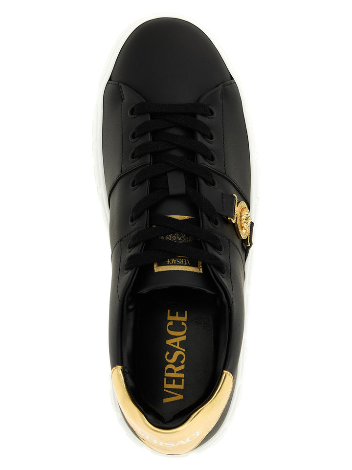 Versace Greca Sneakers - Nero | ce07eeb56bb1b2b7dbc1289a853a9372538a5d8d