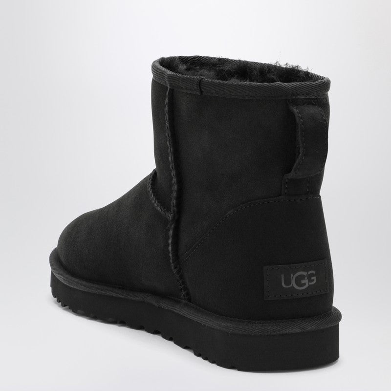 Ugg Scarpe - Nero | a7b5c0fa4bcaed4683298c6c3424fadbc573d05d