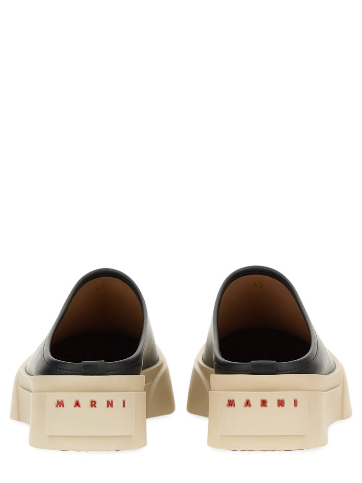 Marni Sandali - Nero | Wanan Luxury