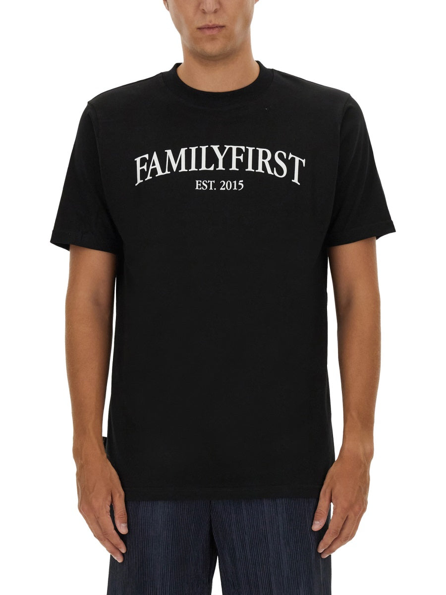 Family First T shirt - Nero | Wanan Luxury