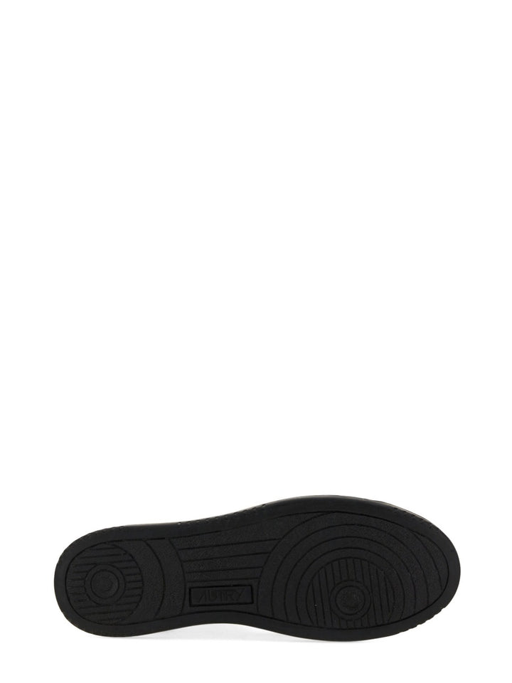 Autry Sneakers - Black | d34daed0ec0b514ed6bc5da00492721c83e06e83