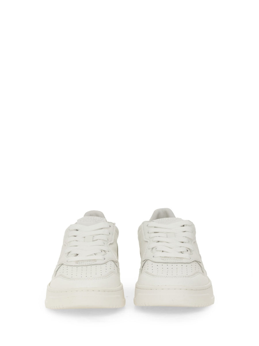 Autry Sneakers - White | b8af8b20925a7d504fdde377ae78ec95c3e5f49d