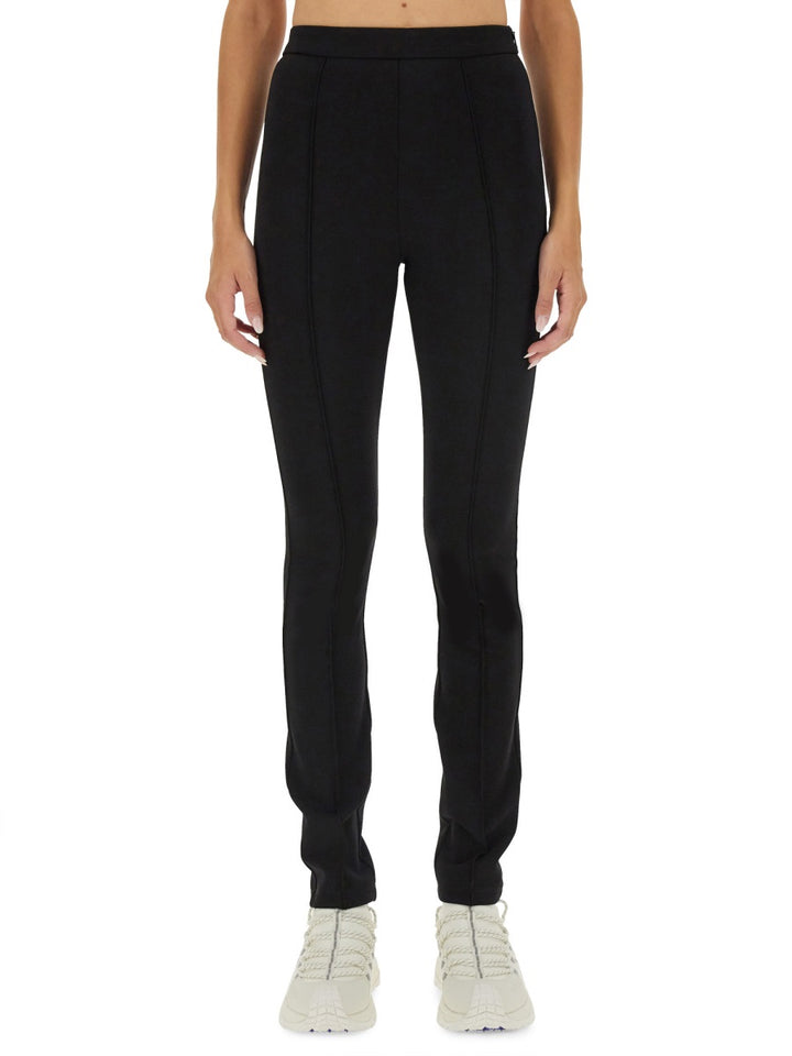 Moncler Pantaloni - Black | d153dcf35b374ea23f8b9ea018078f202558527c