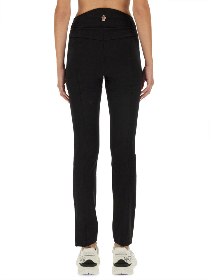 Moncler Grenoble Pantaloni - Black | 4015241cc20432f284ab12bc9af41ce23a97f554