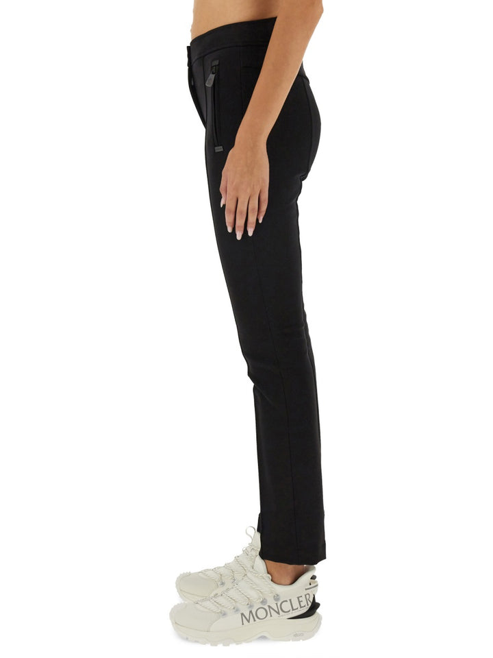 Moncler Grenoble Pantaloni - Black | fb5677131cfc25595dd13aa9782e6c0be9c2c0ea