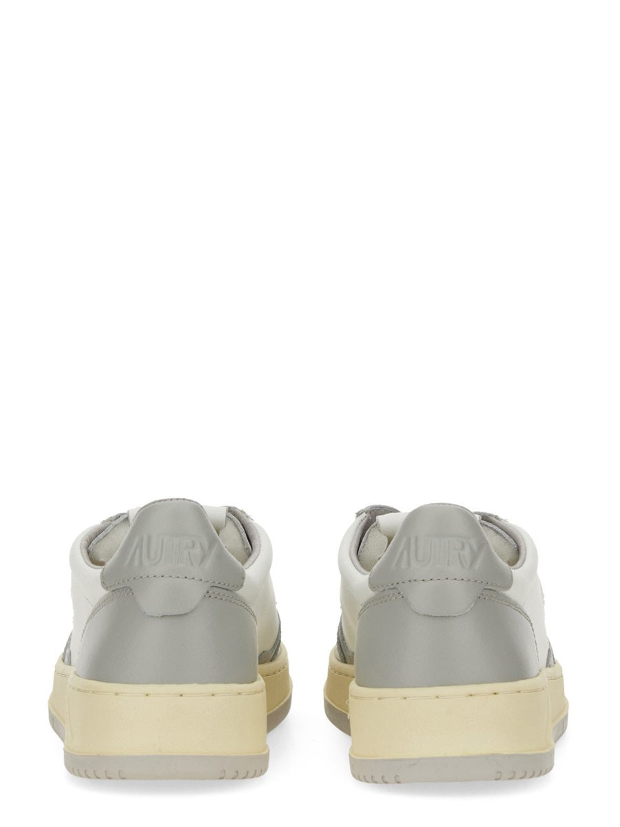 Autry Sneakers - White | 4a4385d360d561ee0c18ac29fd0d45af4e9b1f1a