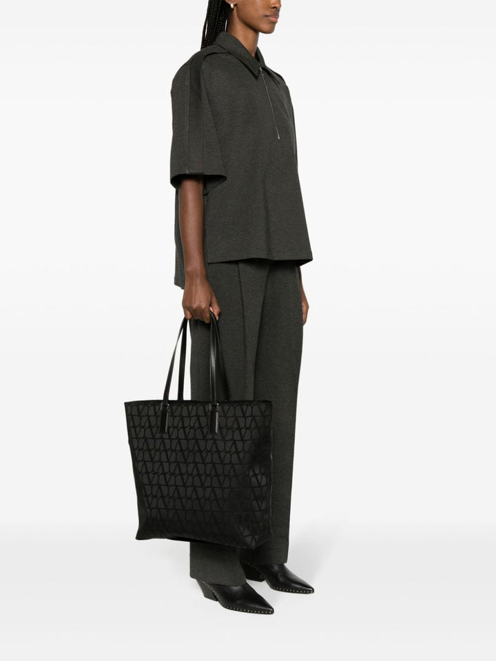 Valentino Garavani Bags - Blacks and greys | af666b477e0a953b4ac15a88e1013f6bb1eebf18