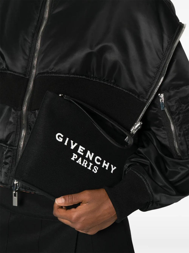 Givenchy Clutches - Nero | a12430b45627e9475df0e072182c655165203335