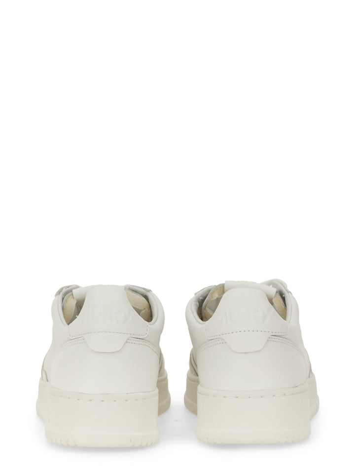 Autry Sneakers - White | 10bcb4a15561e1b8ea48a7872965f9c7cb58f850