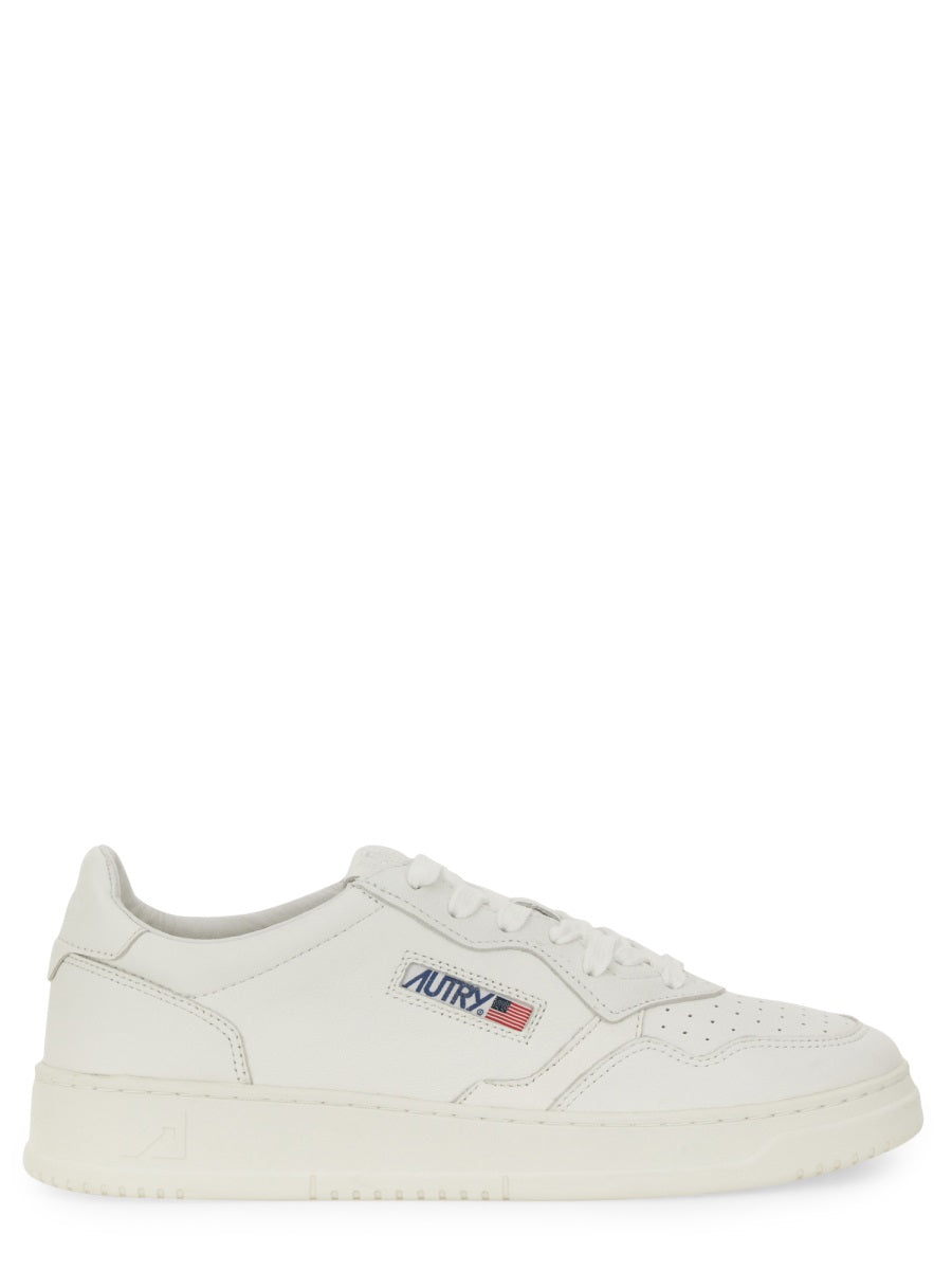 Autry Sneakers - White | fc1b6b417a15014e8b419e49538eae118f101769