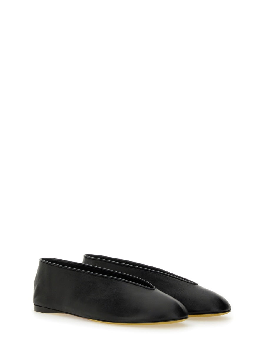 Moschino Scarpe Basse - Nero | Wanan Luxury