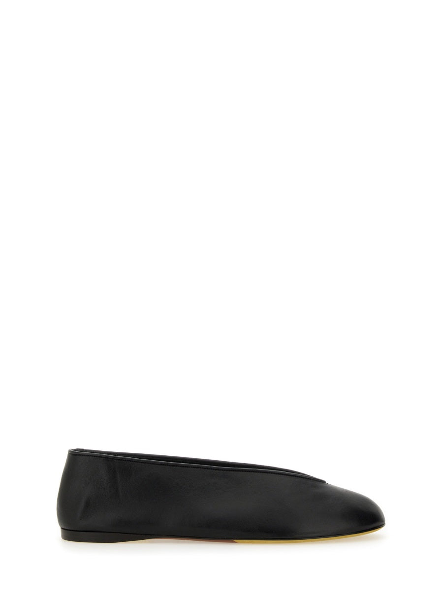 Moschino Scarpe Basse - Nero | Wanan Luxury