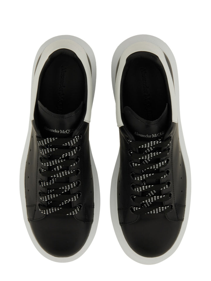 Alexander McQueen Sneakers - Nero | Wanan Luxury