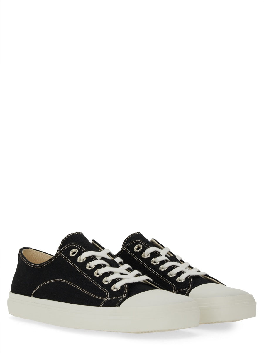 Moschino Sneakers - Nero | Wanan Luxury