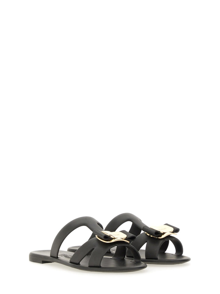 Ferragamo Sandali - Nero | Wanan Luxury