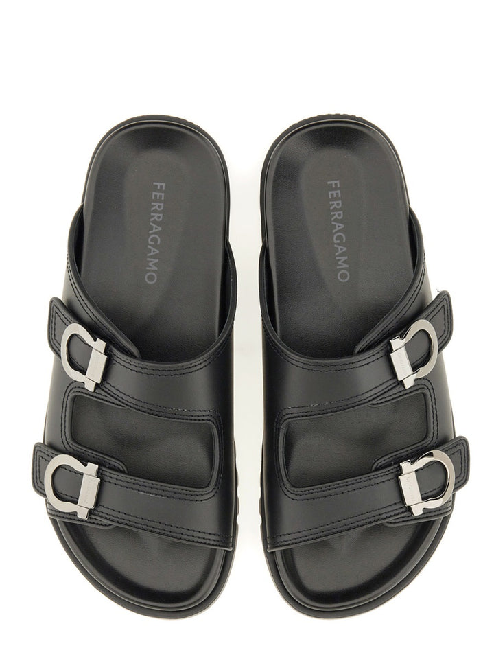 Ferragamo Sandali - Nero | Wanan Luxury