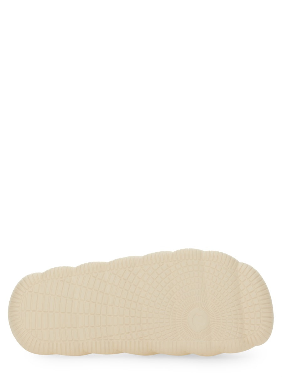 Moncler Scarpe Basse - White | b6b980f7929b5e6823ac85813339aee0b98fb42c