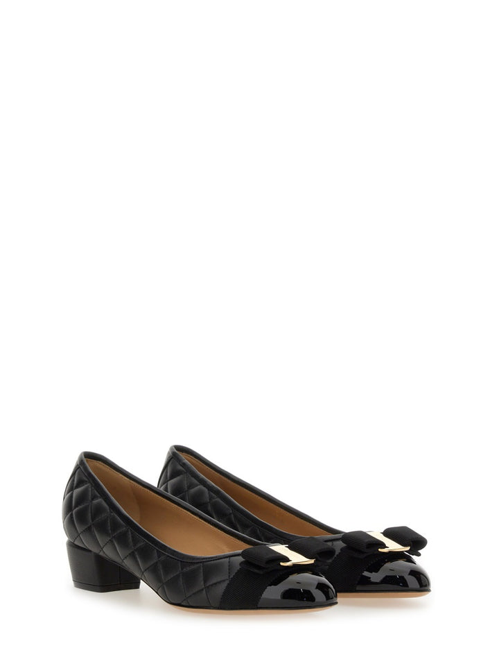 Ferragamo Decollete - Nero | Wanan Luxury