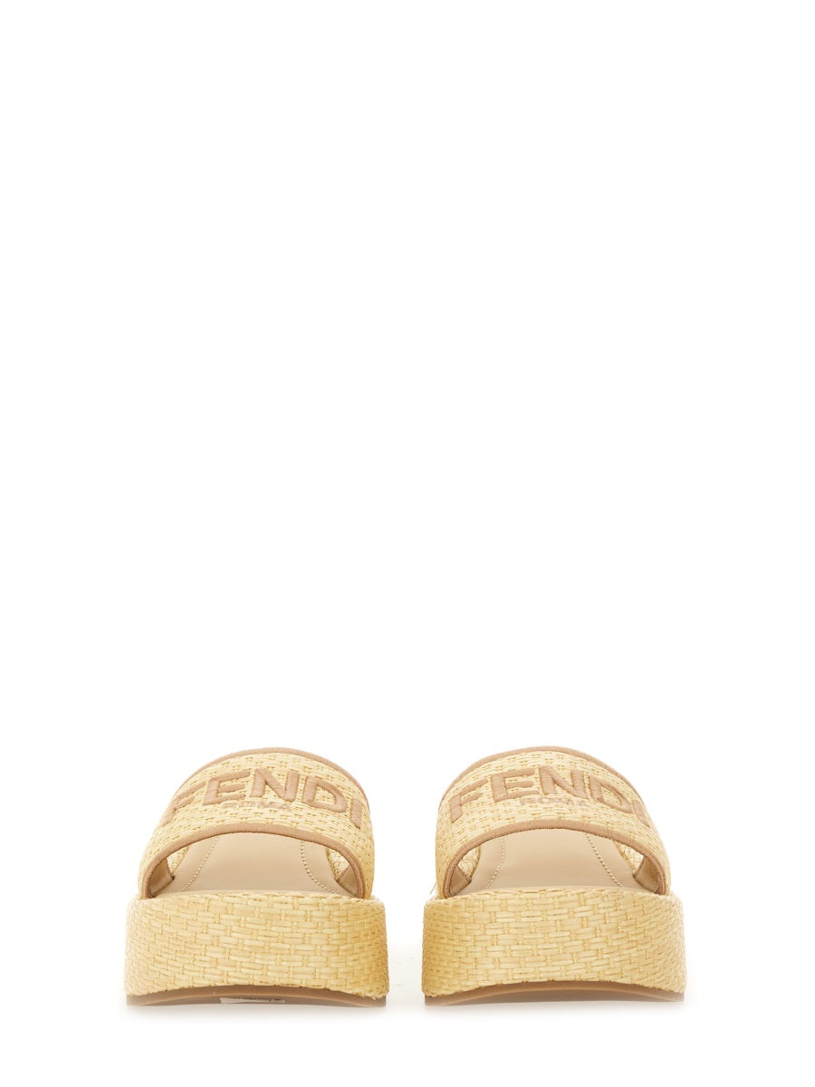 Fendi Sandali - Beige | Wanan Luxury