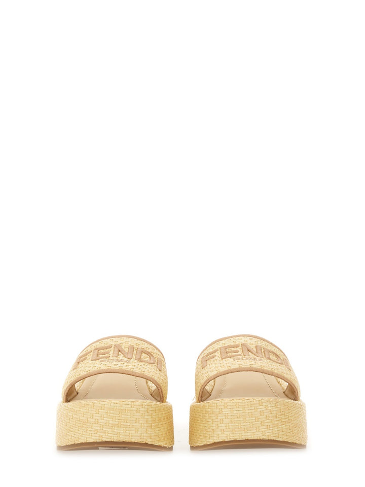 Fendi Sandali - Beige | Wanan Luxury