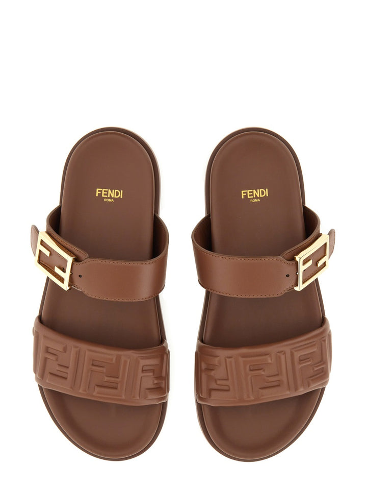Fendi Sandali - Marrone | Wanan Luxury