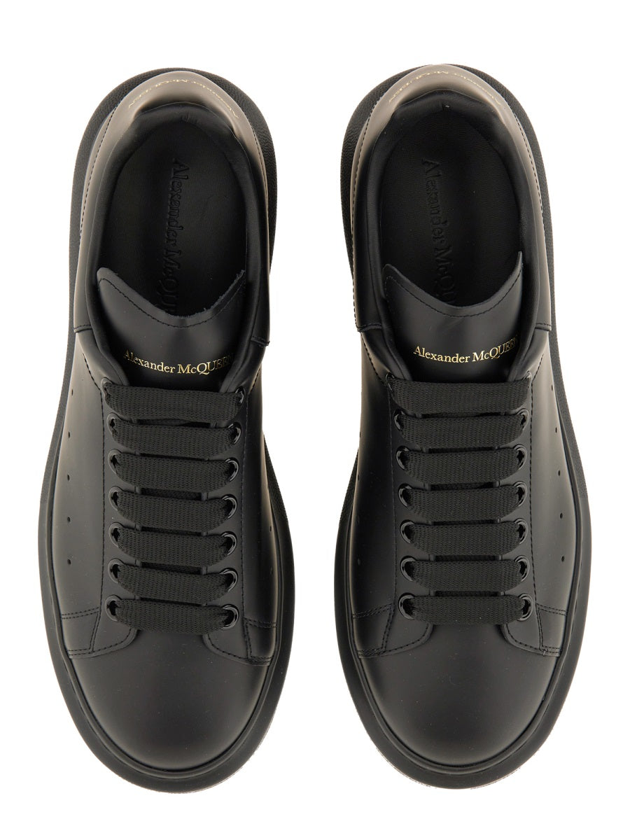 Alexander McQueen Sneakers - Nero | Wanan Luxury