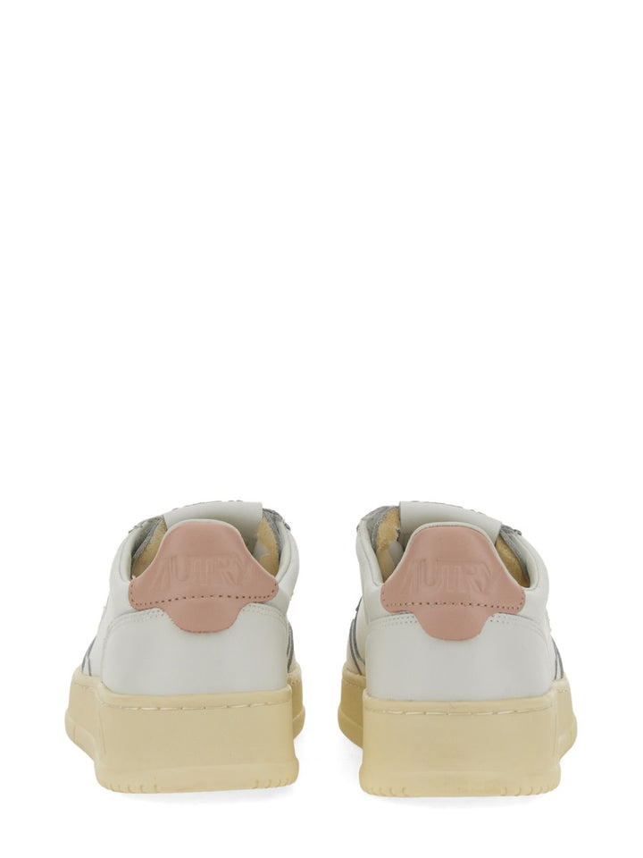 Autry Sneakers - White | 2a195c6e4ce0a93e013fe14003263176f8498e03