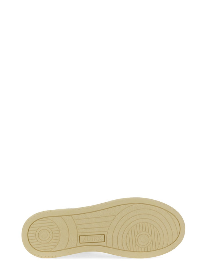 Autry Sneakers - White | f5dae73e42eeecd32d60935bf195f87e46eac3b6