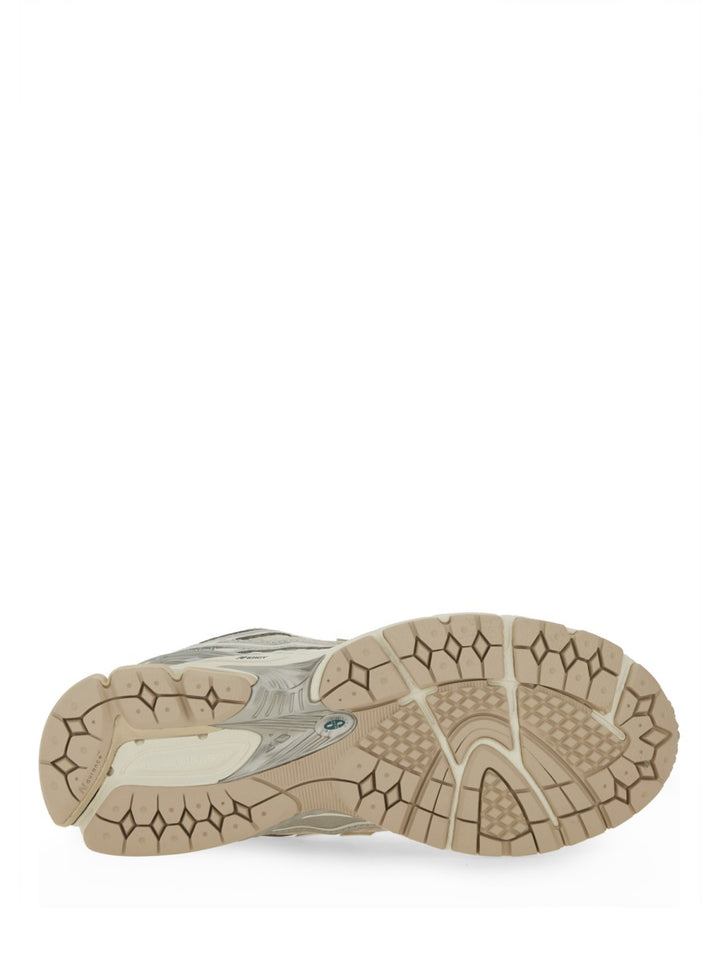 New Balance Sneakers - Argento | Wanan Luxury