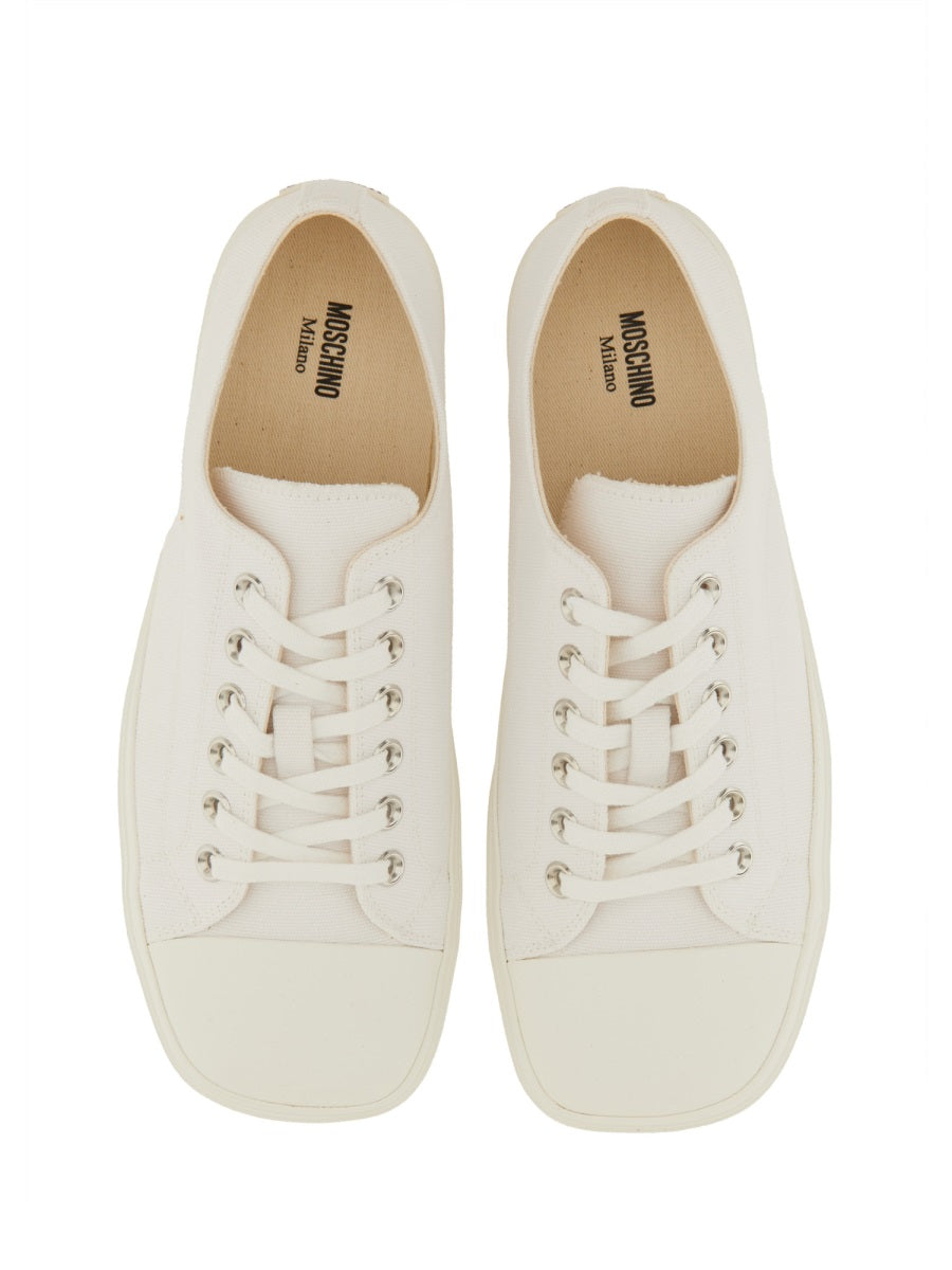 Moschino Sneakers - Bianco | Wanan Luxury