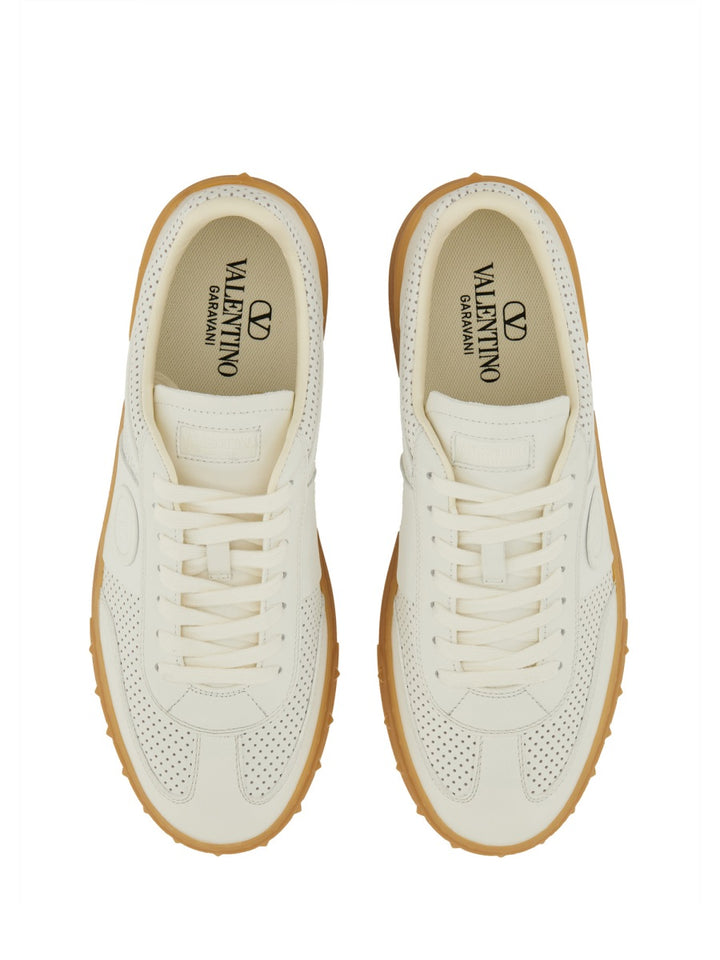 Valentino Garavani Sneakers - Bianco | Wanan Luxury