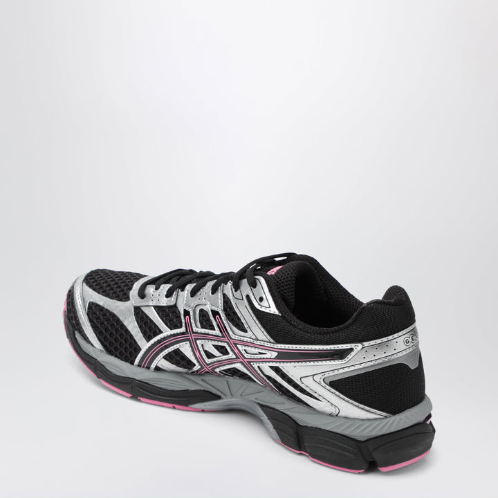 Asics Schwarze Gel-Cumulus 16 Sneaker aus Mesh