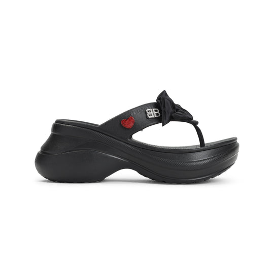 Black Rubber Tong Crocs Sandals