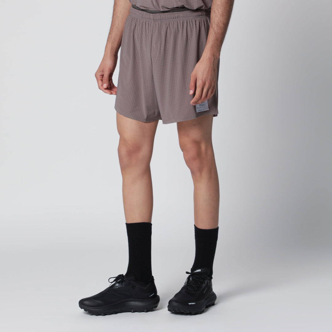 Satisfy Shorts - Marrone | baad7118e557a4abc81293537881ab19678ac018