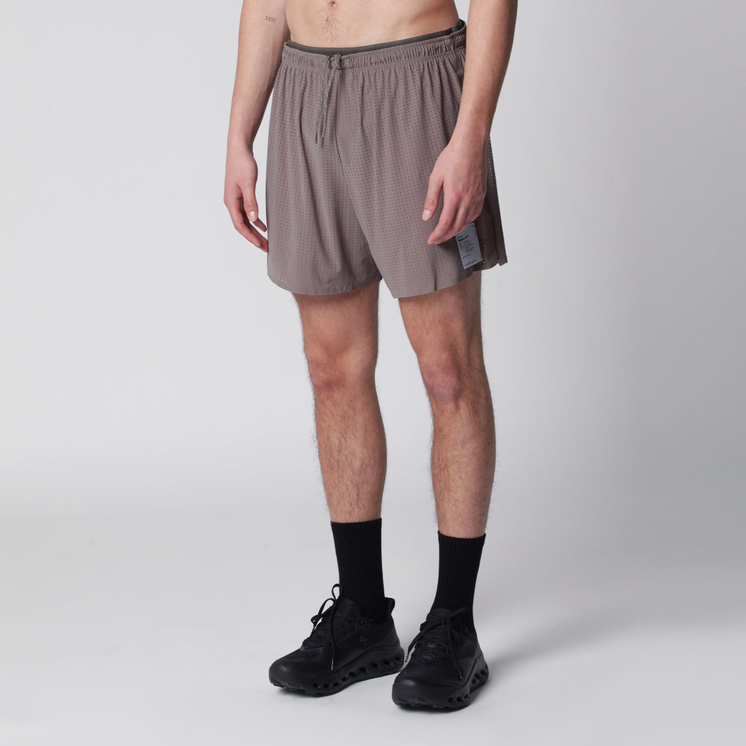 Satisfy Shorts - Marrone | ab16a8fcb91bf578d23209b9d8e6c5ca7e031f94