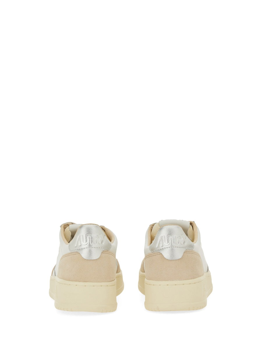Autry Sneakers - White | 79ebad4fa76bdd8fe88f6e005d35cb8a19c6925a