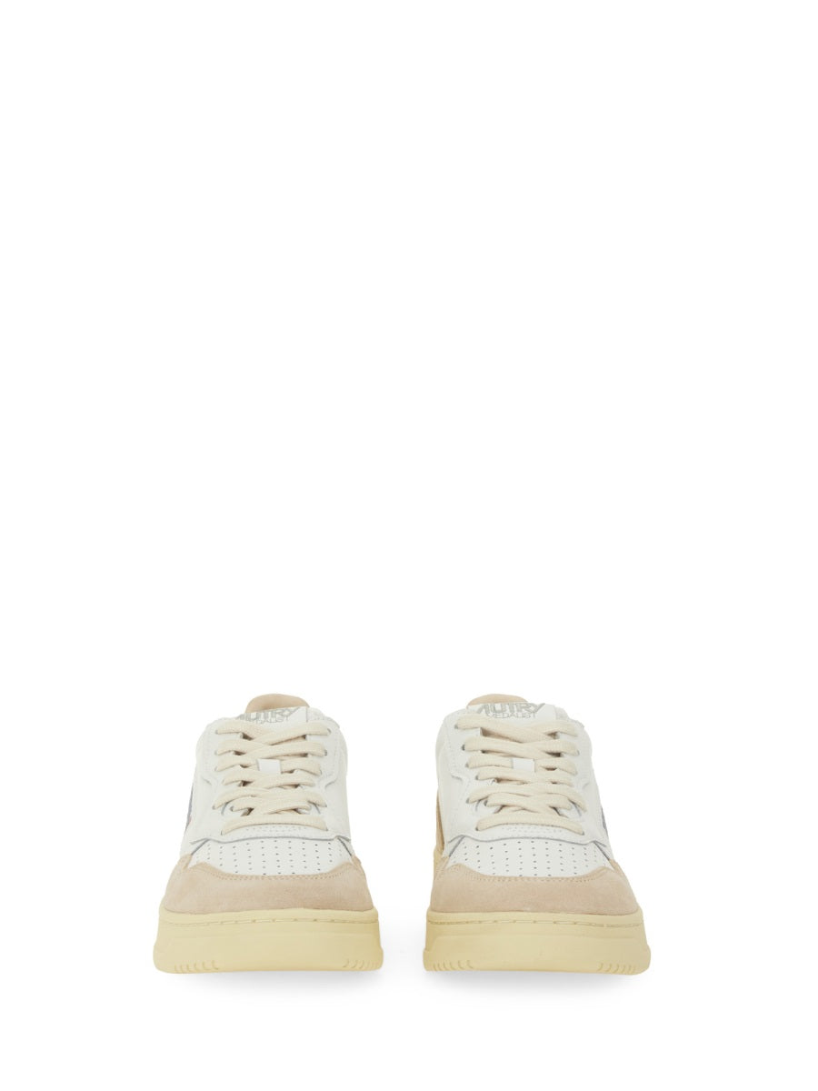 Autry Sneakers - White | 5afc90f0dba6b81c2926fc84f01c663ad36db6f0