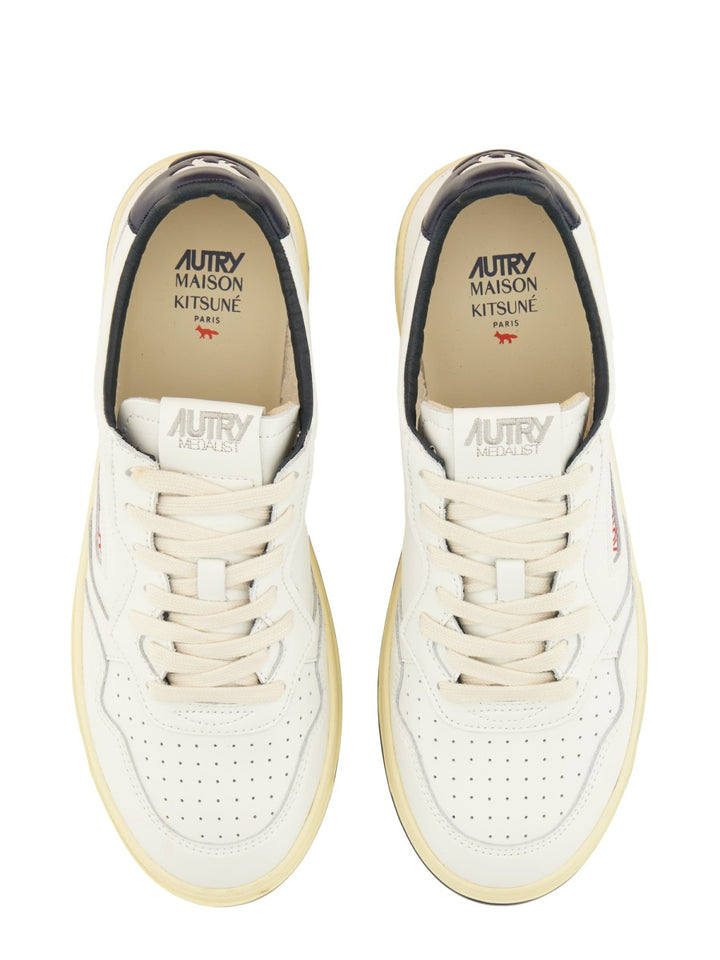 AUTRY X MAISON KITSUNÉ Sneakers - Bianco | Wanan Luxury
