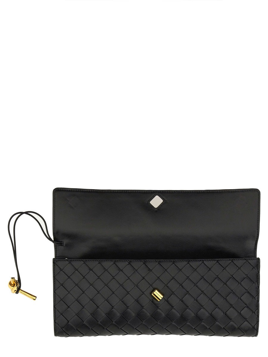 Bottega Veneta Pochette - Nero | Wanan Luxury