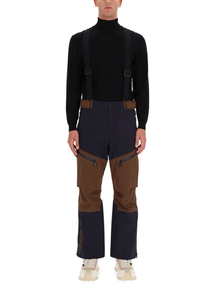 Moncler Grenoble Pantaloni - Marrone | Wanan Luxury