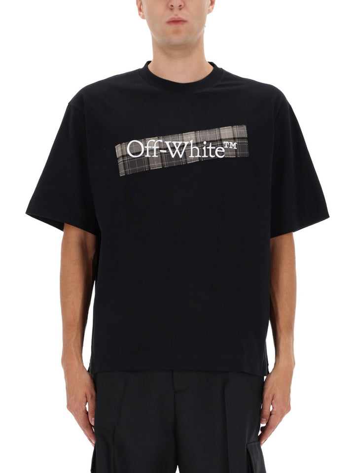Off-White T shirt - Nero | Wanan Luxury