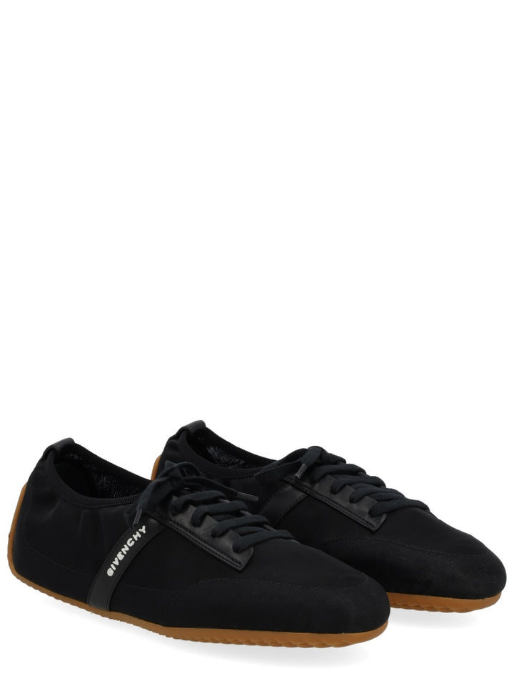 Givenchy Sneakers - Nero | Wanan Luxury