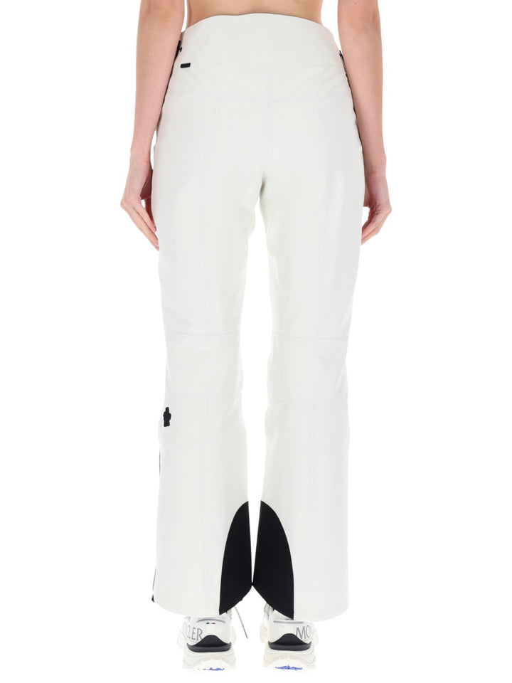 Moncler Grenoble Pantaloni - White | 37e3c1efcb401cecfc344ceca925f74bab017e8d