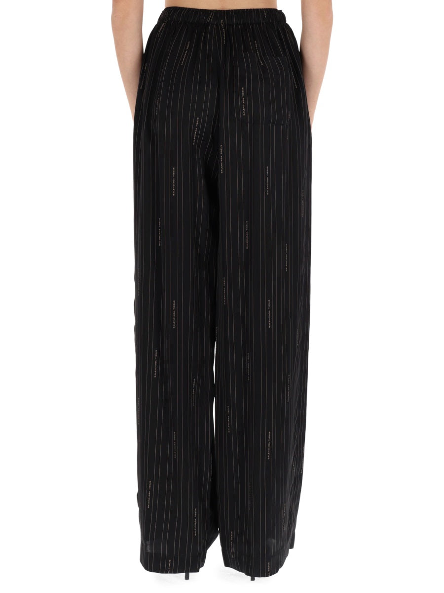 Balenciaga Pantaloni - Black | 9f59b806cab25856d2c6bdd49fc898c2a102b80e
