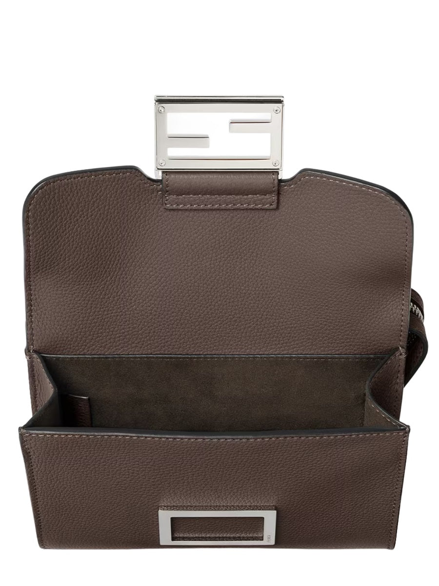 Fendi Borse a Spalla e Tracolla - Brown | 5aee4e8fe24272d4cf56302b04e3b5d478c638f5