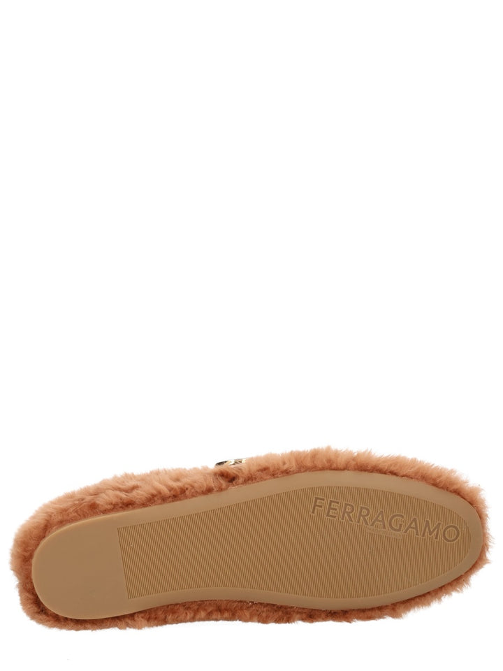 Ferragamo Scarpe Basse - Beige | d24098109501ab91a0f9edb373e6682937749555