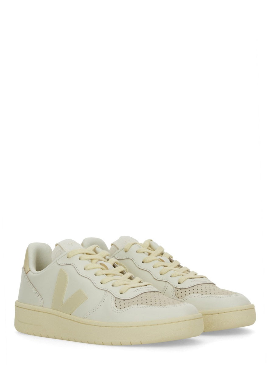 Veja Sneakers - White | 2afc644a2a0a90245e6afb9baf4a0a41975da132