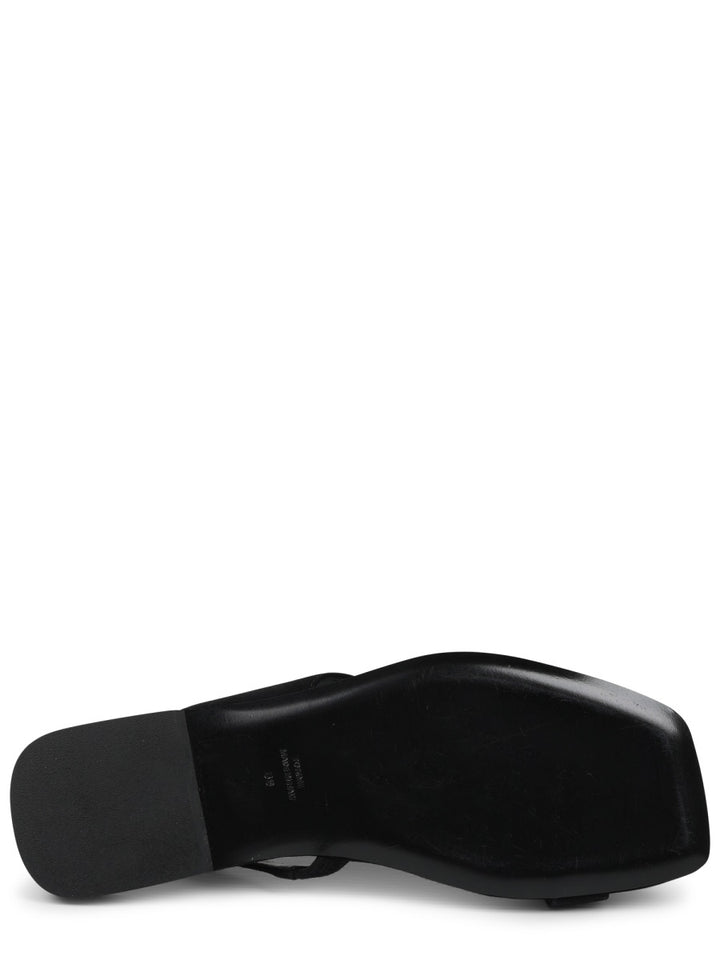 Toteme Sandali - Black | c827bca7f84246233f2ebb289f93a4717e551a1e