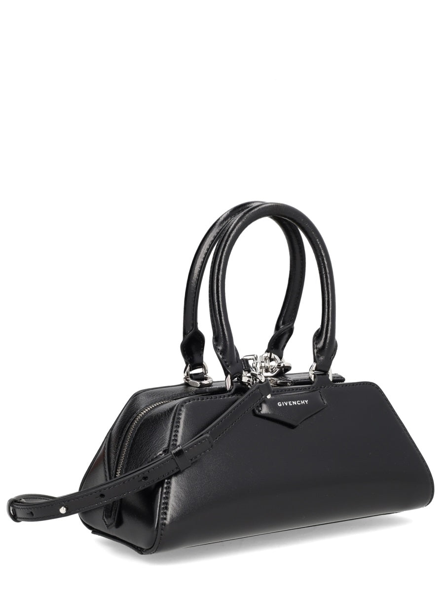 Givenchy Borse a Spalla e Tracolla - Black | 3a6aef43bccbd5283d6d8327f84ee16b3ecc1f4b